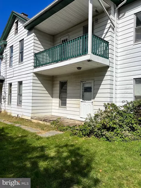 432 E Derry Rd, Hershey, PA 17033 photo 5