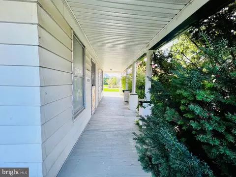 432 E Derry Rd, Hershey, PA 17033 photo 11