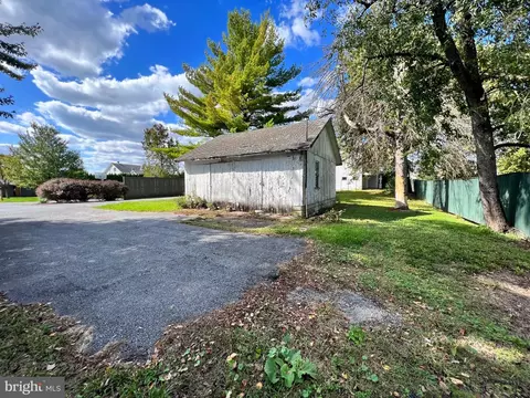 432 E Derry Rd, Hershey, PA 17033 photo 20