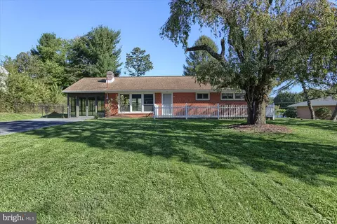 6720 Conway Rd, Harrisburg, PA 17111