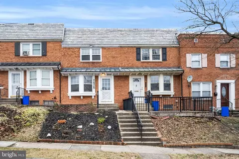 2428 Mercer St, Harrisburg, PA 17104