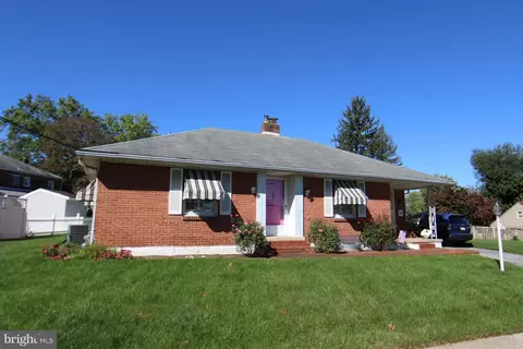611 Vine St, Middletown, PA 17057
