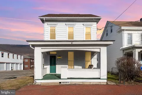 625 N 2nd St, Lykens, PA 17048