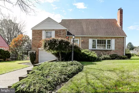 610 Luther Rd, Harrisburg, PA 17111