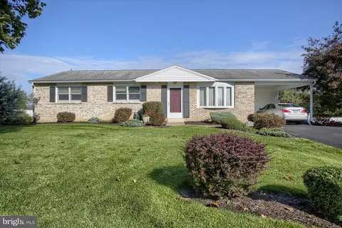 7936 Umberger St, Harrisburg, PA 17112