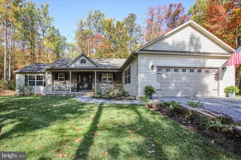 9000 Mountain Rd, Grantville, PA 17028