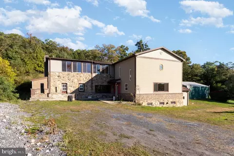 941 Mountain Rd, Dauphin, PA 17018