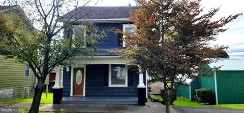 119 W Market St, Berrysburg, PA 17005