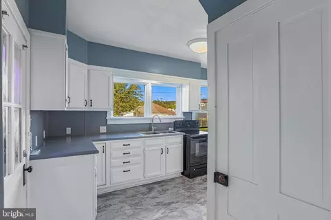 347 E Derry Rd, Hershey, PA 17033 photo 6