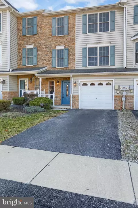 475 Sunday Dr, Harrisburg, PA 17111