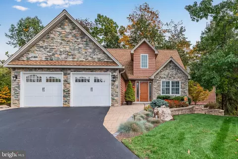 132 Tupelo St, Harrisburg, PA 17110