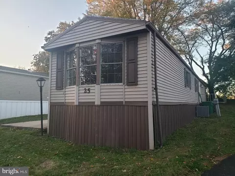 25 Oak Knoll Est, Elizabethtown, PA 17022