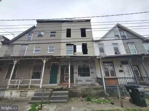 1411 Thompson St, Harrisburg, PA 17104