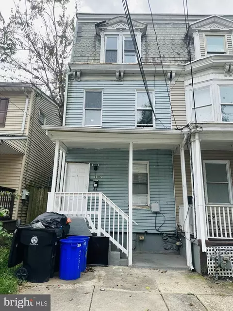 1407 Zarker St, Harrisburg, PA 17104