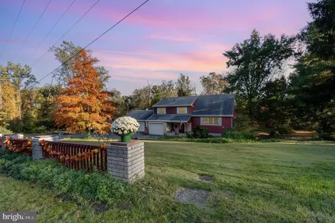698 Mountain Rd, Dauphin, PA 17018