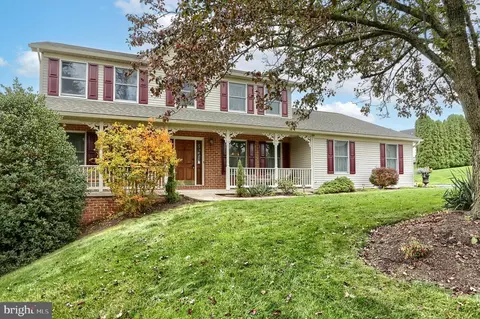 1911 Powderhorn Rd, Middletown, PA 17057