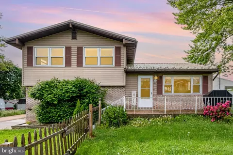 801 Elizabeth Ave, Dauphin, PA 17018