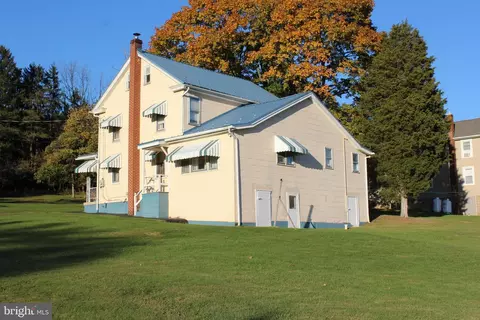 114 W 5th St, Williamstown, PA 17098