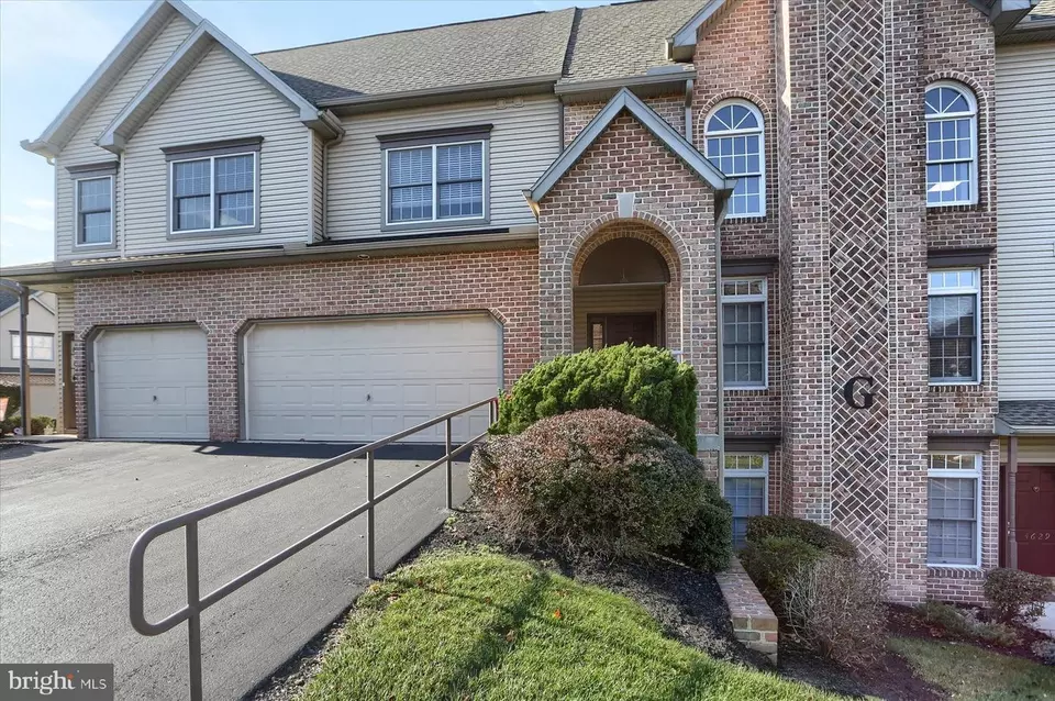 4637 Deer Path Rd, Harrisburg, PA 17110 25 Photos Movoto