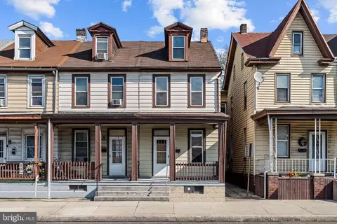 623 S Front St, Steelton, PA 17113