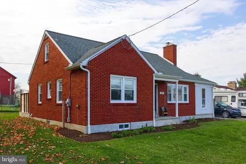 539 Laudermilch Rd, Hershey, PA 17033