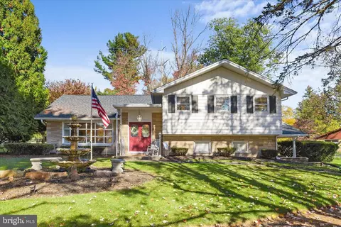 1500 Montfort Dr, Harrisburg, PA 17110