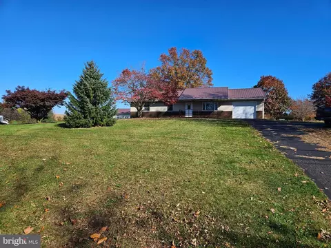 17 Kinsinger Rd, Halifax, PA 17032