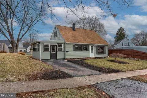 135 Catalpa St, Middletown, PA 17057