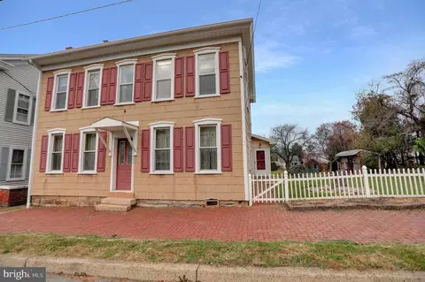245 W Main St, Elizabethville, PA 17023