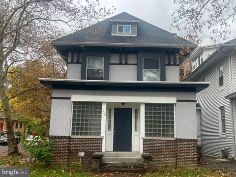 900 N 16th St, Harrisburg, PA 17103