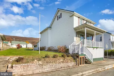 331 Julian St, Williamstown, PA 17098
