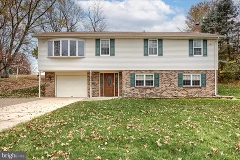 7739 Avondale Ter, Harrisburg, PA 17112