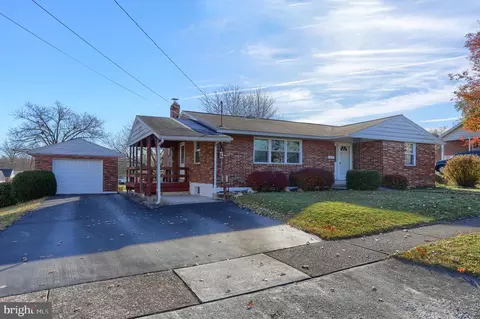 816 Deatrich Ave, Middletown, PA 17057