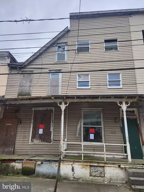1413 Thompson St, Harrisburg, PA 17104