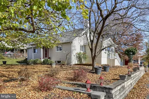 905 Blue Bell Ave, Harrisburg, PA 17112