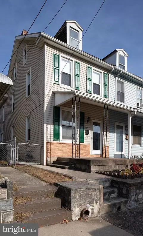 365 S 2nd St, Steelton, PA 17113