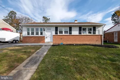 3 Chelsea Ln, Harrisburg, PA 17109