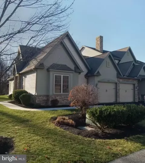 153 Lexington Ct, Harrisburg, PA 17112