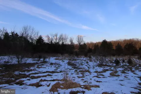 1972 Schoolhouse Rd, Middletown, PA 17057