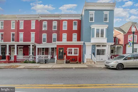 1605 Derry St, Harrisburg, PA 17104