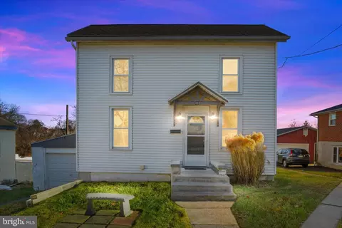 468 3rd St, Harrisburg, PA 17113