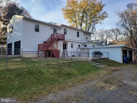 4222 Cambridge St, Harrisburg, PA 17109