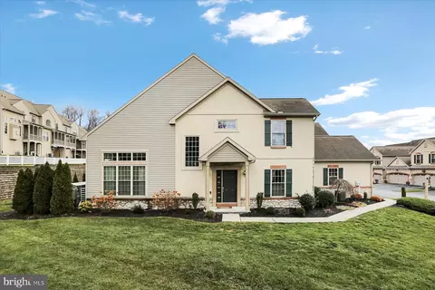 5600 Morning Mist Dr, Harrisburg, PA 17111