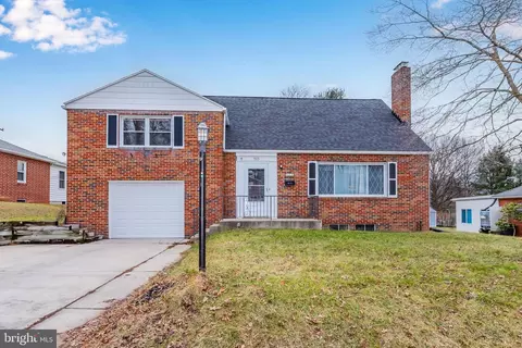 515 Rosewood Ln, Harrisburg, PA 17111