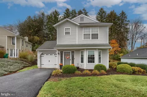 6202 N Highlands Ct, Harrisburg, PA 17111