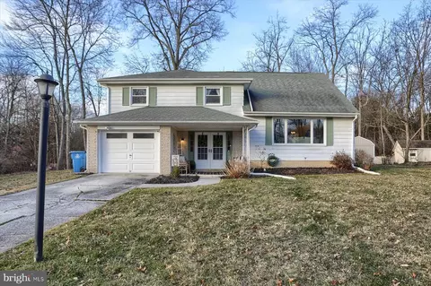 216 S Fairville Ave, Harrisburg, PA 17112