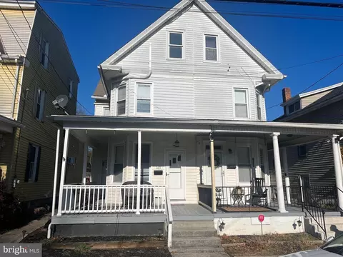 163 Emaus St, Middletown, PA 17057