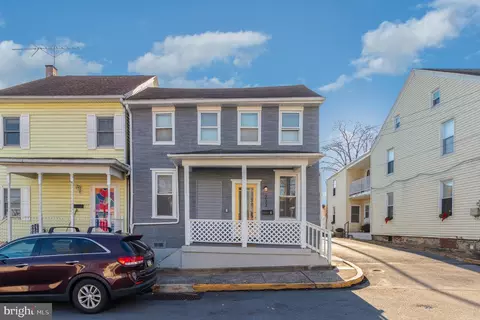 232 Wilson St, Middletown, PA 17057