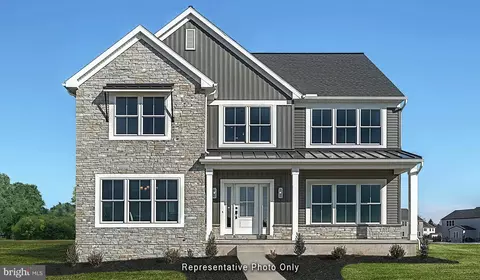 2404 Hawthorne Dr, Harrisburg, PA 17110