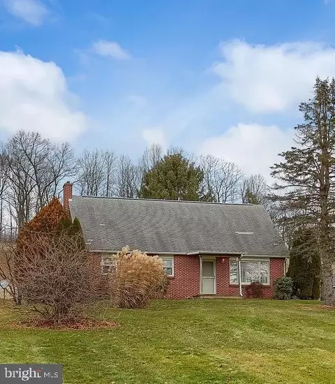 466 Matamoras Rd, Halifax, PA 17032
